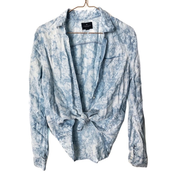 AEO Bleached Chambray Denim Button Up Shirt - Picture 4 of 7